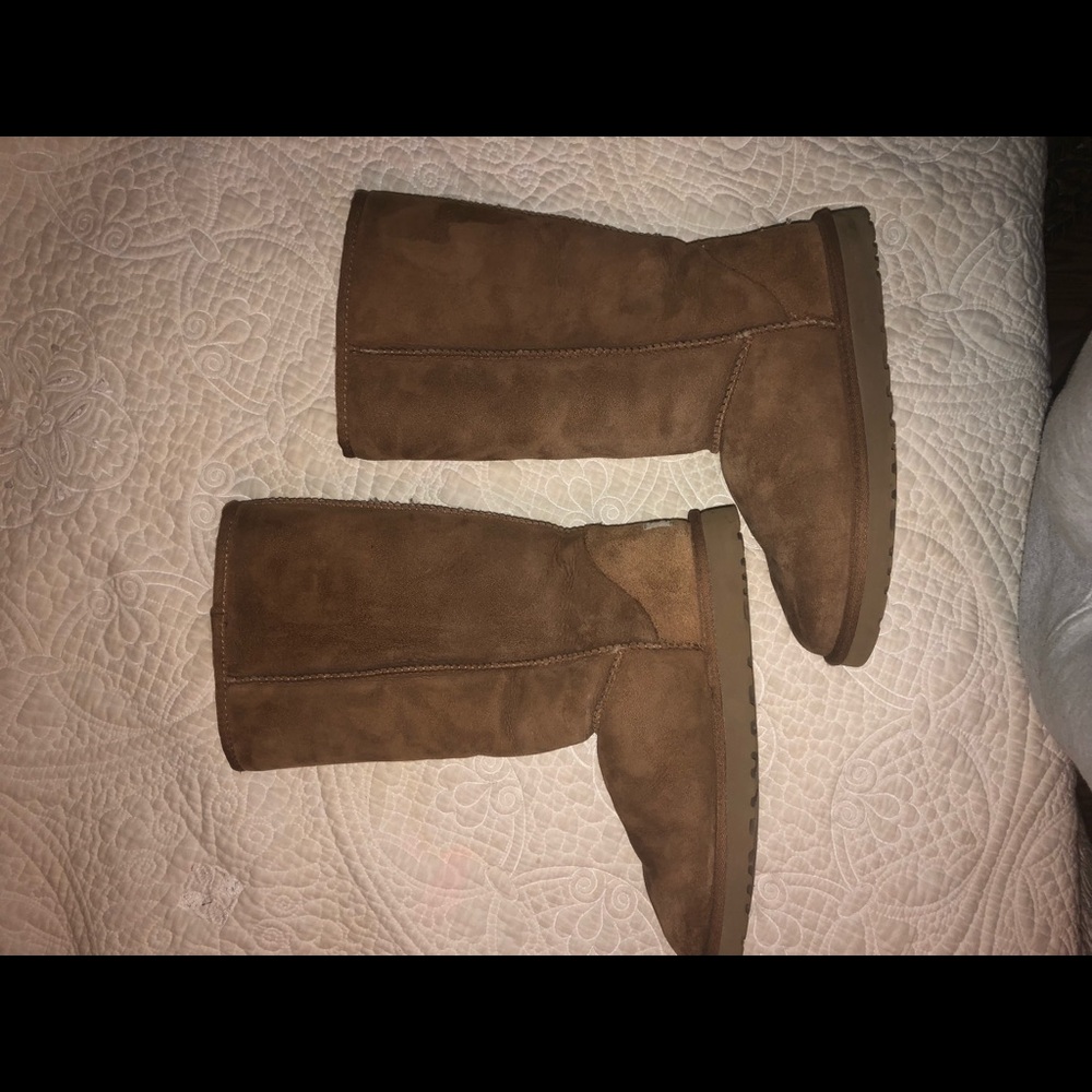 size 8 tall chestnut uggs
